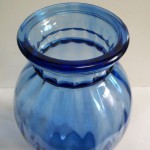 Vaso blu grande.